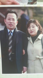 韩国夫妇创业定居成都12年 四川话听力90分