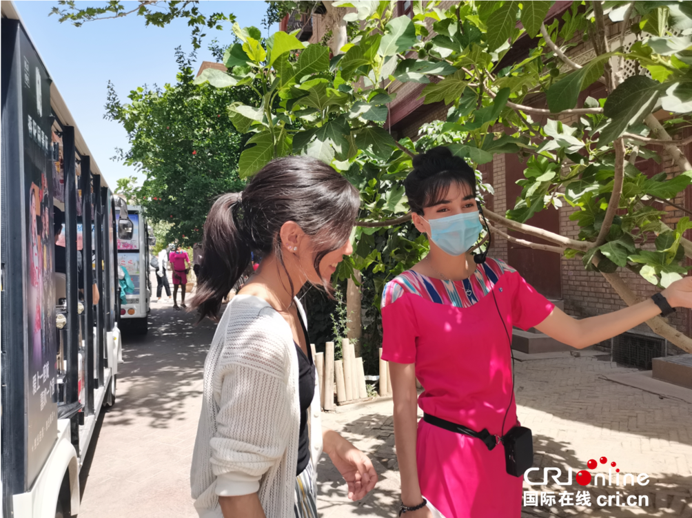 (外籍记者新疆行)古城涅槃,“石榴花”在喀什绽放_fororder___172.100.100.3_temp_9500041_1_9500041_1_1_a7afb3b8-7a45-4c93-a1e1-8f7f508fec04