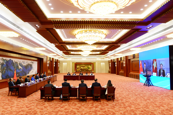 Chủ tịch Quốc hội Trung Quốc Lật Chiến Thư hội đàm với Chủ tịch Quốc hội Việt Nam Vương Đình Huệ_fororder_CCTV-0013498