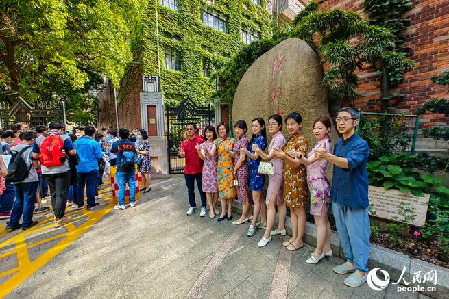 2021年大学入試初日、中国全土の受験生が会場入りする瞬間をキャッチ!_fororder_FOREIGN202106071517000219525636894