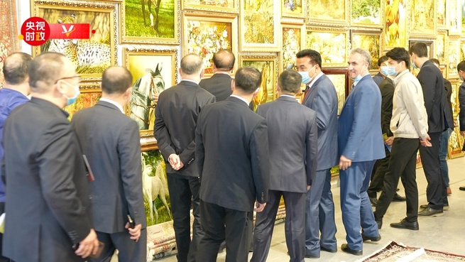 青海省視察の習主席、じゅうたんメーカーを最初に訪問_fororder_A3