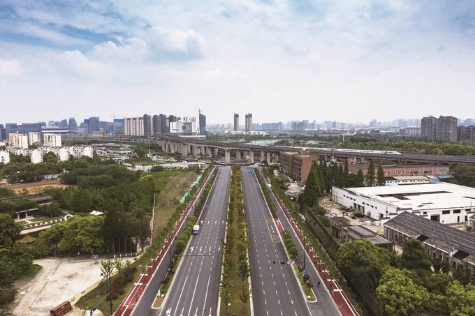 南京雨花台区：阔步高质量发展“数字大道”