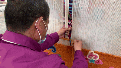 チベット絨毯づくり 民族文化継承と農村部経済振興を後押し_fororder_G 图片3