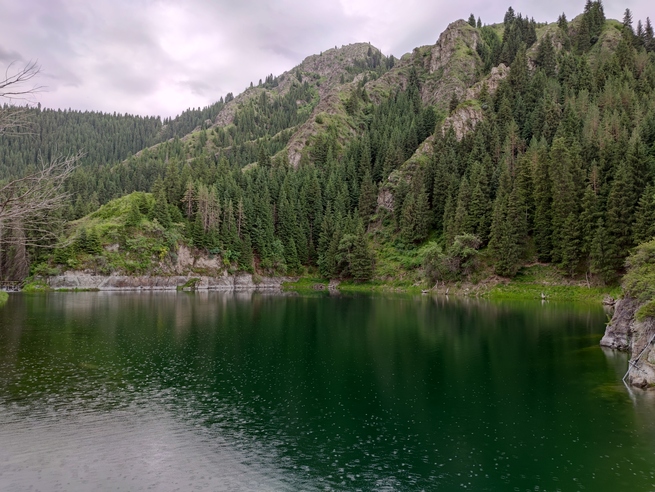 【新疆へ行こう⑤　天然ダム天池の環境】_fororder_天池１