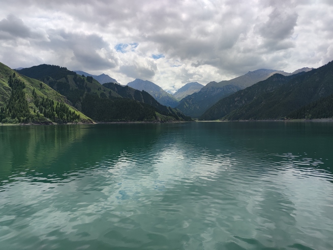 【新疆へ行こう⑤　天然ダム天池の環境】_fororder_天池３