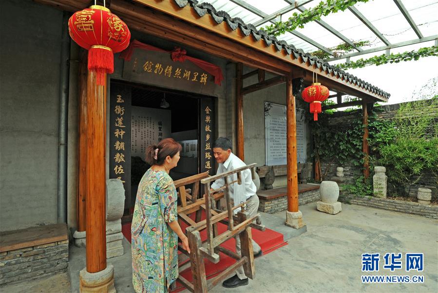 浙江湖州蚕农创办丝绸文化博物馆