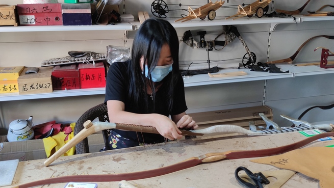 【新疆へ行こう⑪　シベ族２ アーチェリー】