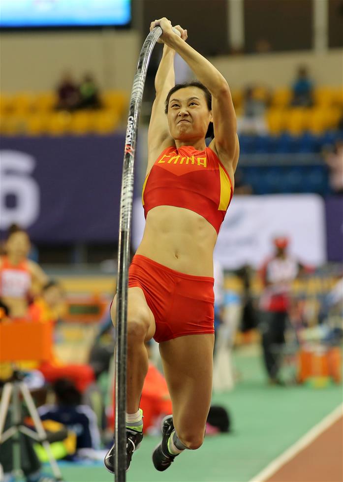 李玲女子撑杆跳破亚洲纪录成绩提高十九厘米
