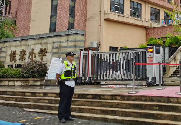 【原创】重庆渝北民警伍华树：从警四十余载 退休前站好最后一班岗_fororder_微信图片_20210617142902