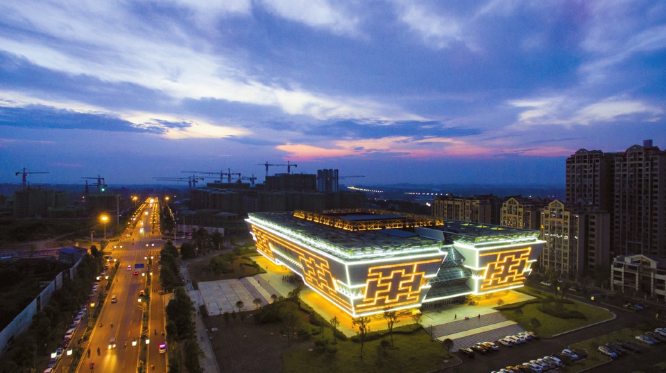 (转载)牌坊故里寻千年文脉 山水之城享安逸生活