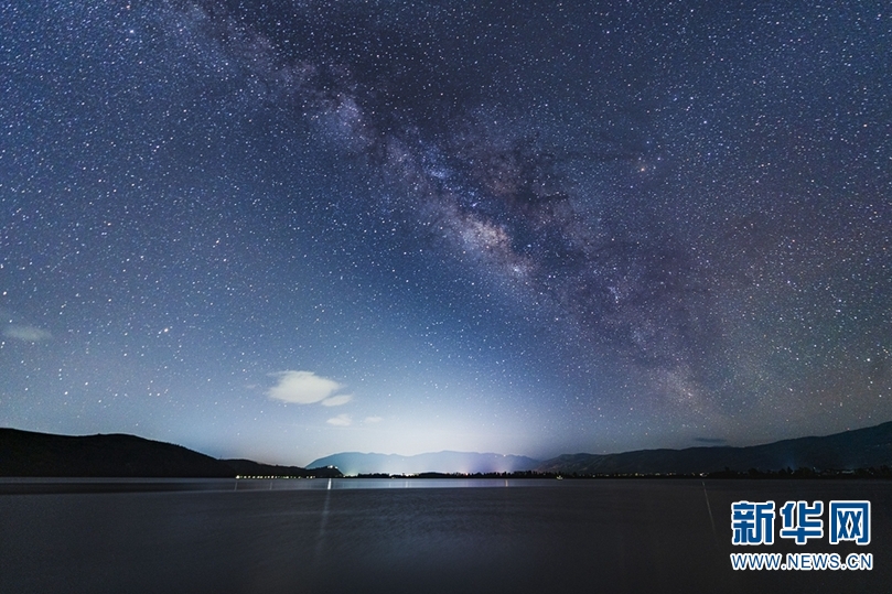 星河映湖水 大理茈碧湖送你满船清梦