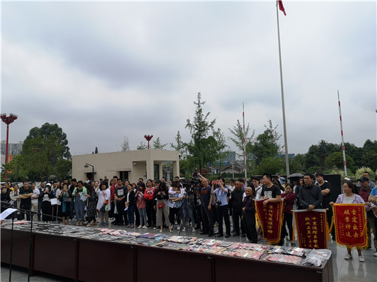 （转载）丹棱县公安局捣毁盗销手机犯罪团伙 追回被盗手机600余部