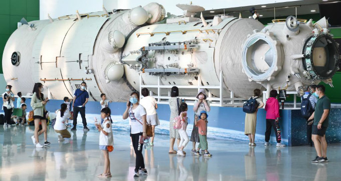 ชม “เทียนเหอ” ในหอแสดงวิทยาศาสตร์และเทคโนโลยีกรุงปักกิ่ง_fororder_th-1