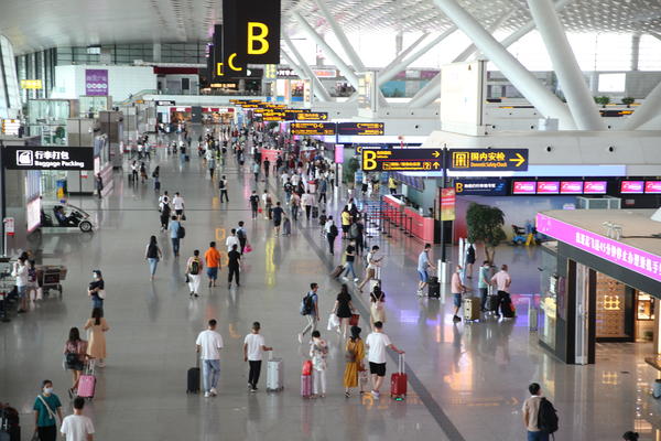 暑运将至 郑州机场新增部分旅游航线