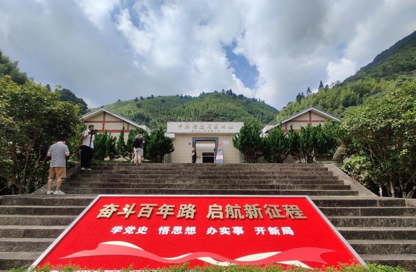 หมู่บ้านคุนปั่น เขตท่องเที่ยว “สีแดง”_fororder_德化昆坂1