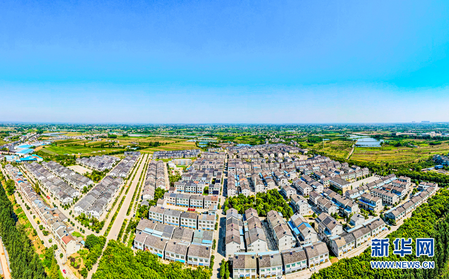 开着汽车看乡村丨村村有公路 一路一风景