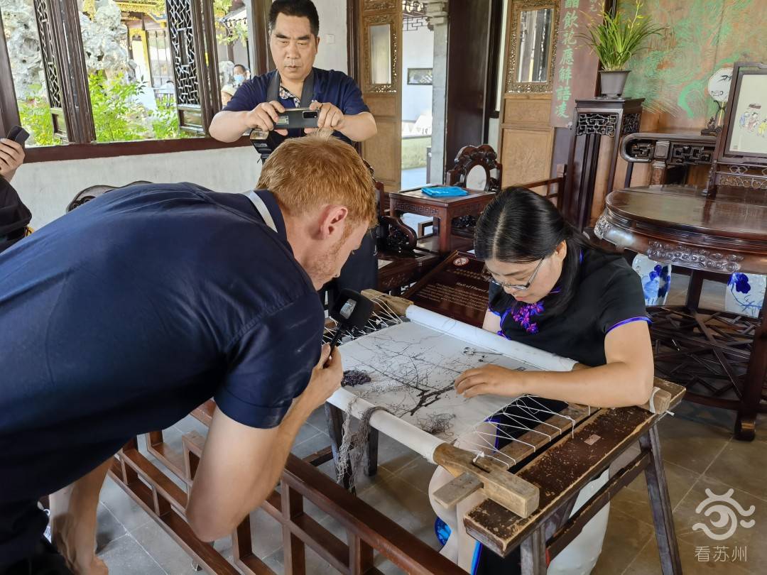 【看苏州】Amazing!“洋网红”们被苏州圈粉了 【看苏州】Amazing!“洋网红”们被苏州圈粉了