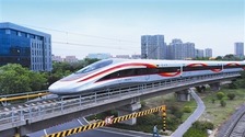 青岛造“复兴号”新成员“瑞龙智行”将首秀_fororder_rBABC2DT44KAMAu5AAAAAAAAAAA004.400x225