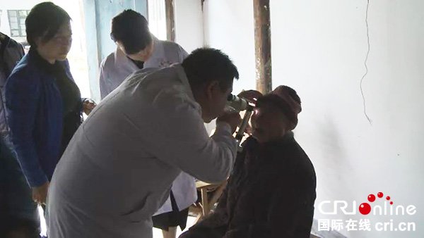 图片默认标题_fororder_天全县人民医院开展义诊活动-（天全县委宣传部-供图）