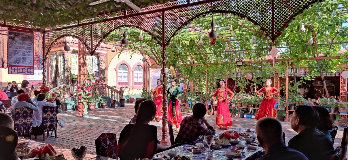 【新疆へ行こう ウイグル民族色溢れる民宿レストラン】_fororder_XJ2