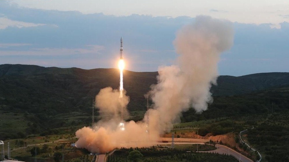 我国成功发射钟子号卫星星座02组卫星