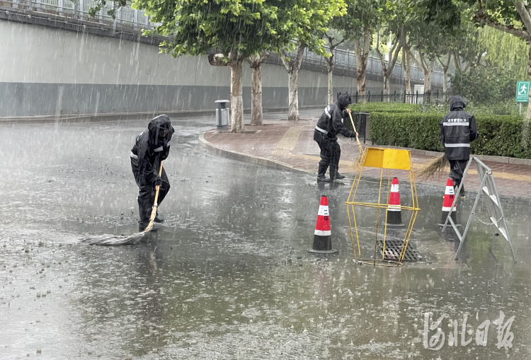 河北石家庄：做好强降雨防范工作