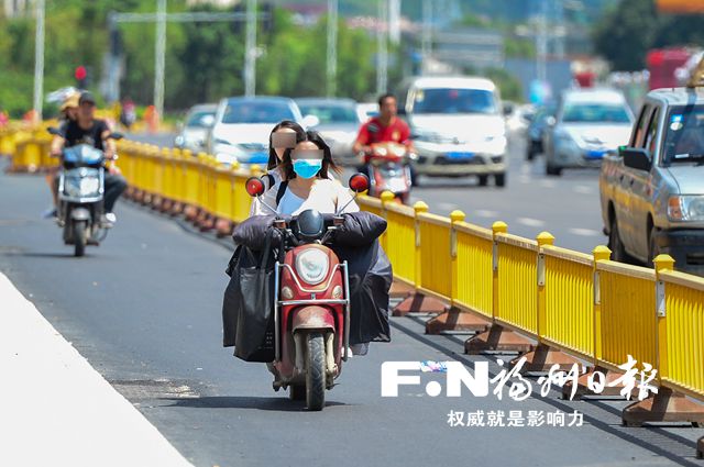 【法治主推】【福州】【移动版】【Chinanews带图】福州市交警部门持续强化非机动车交通管理