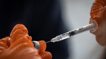 【国际锐评】中国疫苗“入库”增强全球抗疫实力