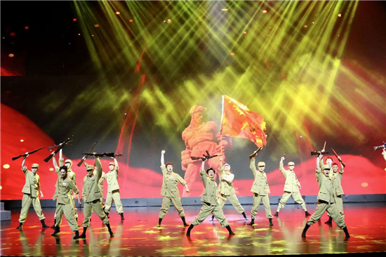 泰州举行庆祝中国共产党成立100周年大型歌咏晚会_fororder_图片8