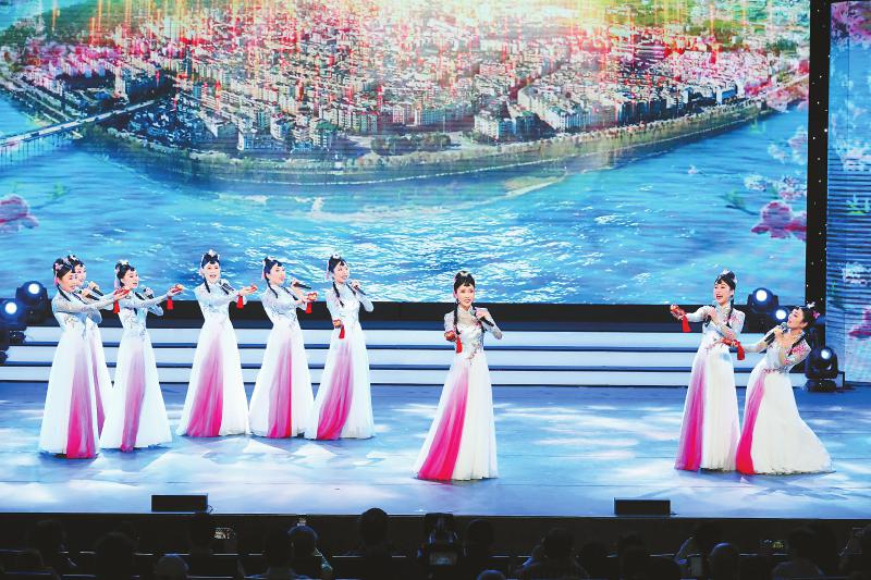 （转载）阆中音乐版《亮花鞋》获群星奖