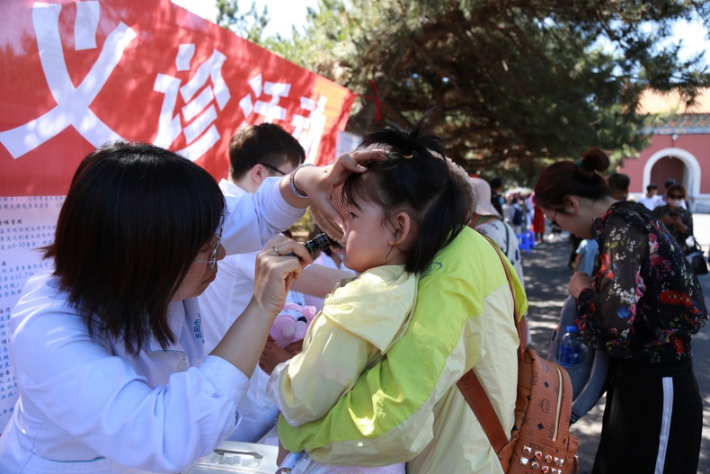 沈阳市儿童医院举办“儿童健康促进年”“六一”大型义诊活动