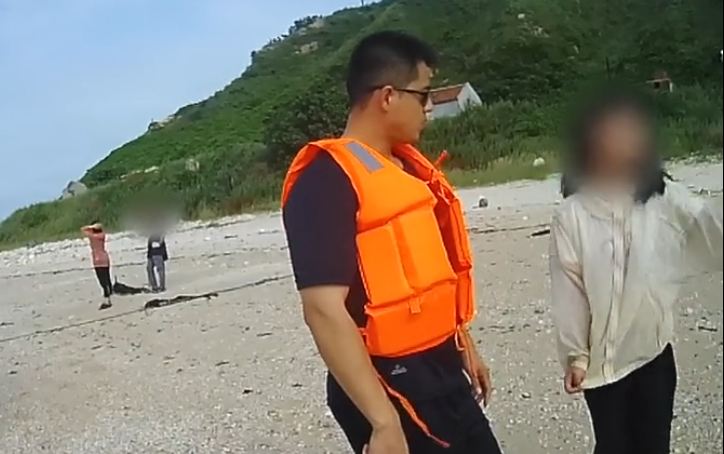 พ่อแม่ดัดนิสัยเด็กจีนปล่อยทิ้งบนเกาะร้าง_fororder_荒岛求生4