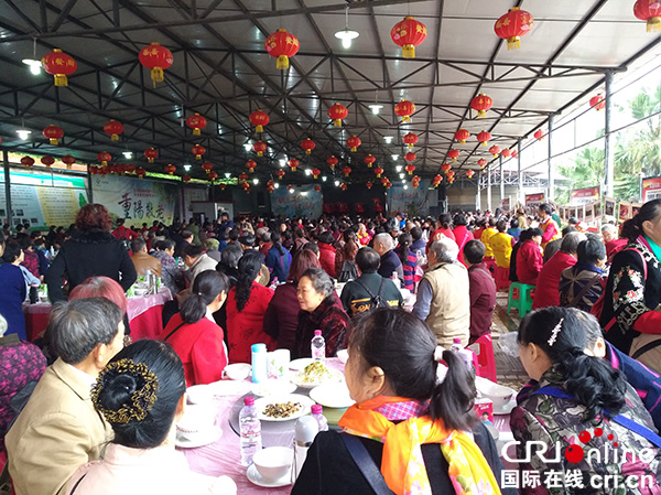 图片默认标题_fororder_老人齐聚一堂--摄影张勇