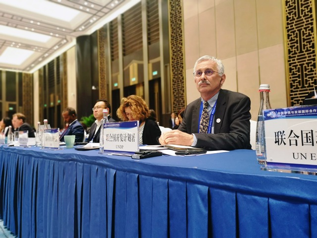 图片默认标题_fororder_联合国开发计划署驻华代表处的亚太区高级经济顾问郝博霖希望中国能帮助其他国家实现环保目标（靳丹妮拍摄）