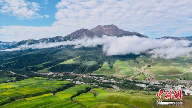 Gunung Qilian Seindah Lukisan_fororder_ql1