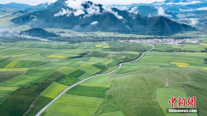 Gunung Qilian Seindah Lukisan_fororder_ql4