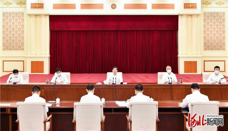 王东峰：让党旗在河北省改革发展稳定各条战线上高高飘扬