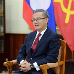 百国百党看百年大党丨专访：中国发展成就彰显社会主义制度优越性&mdash;&mdash;访老挝人民革命党中央对外联络部部长通沙万&middot;丰威汉