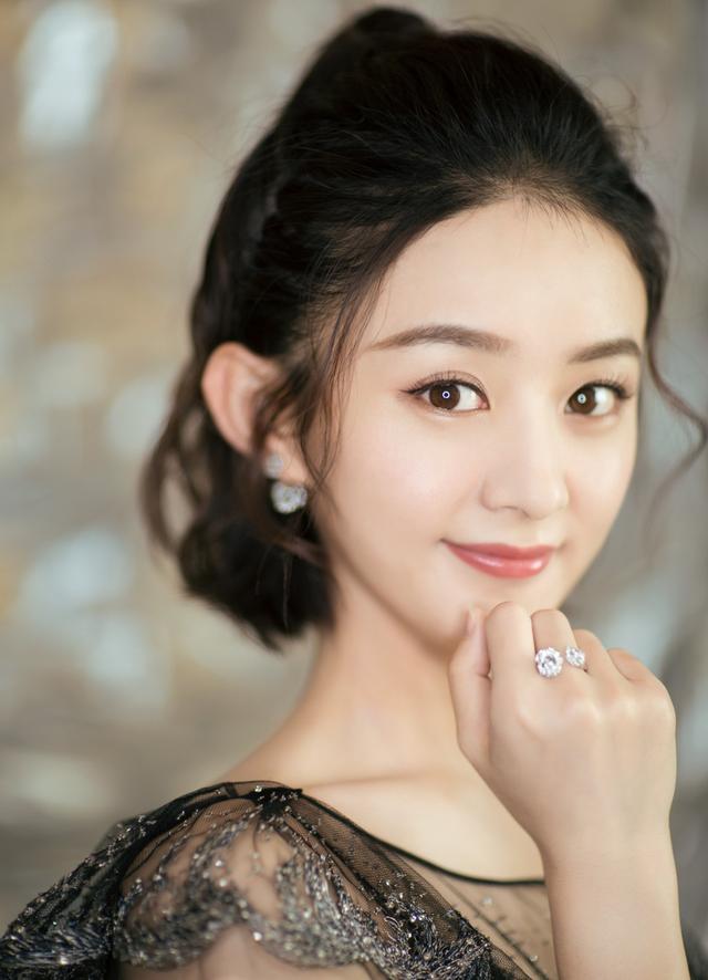 杨幂赵丽颖baby 明星现在连发际线都开始比美