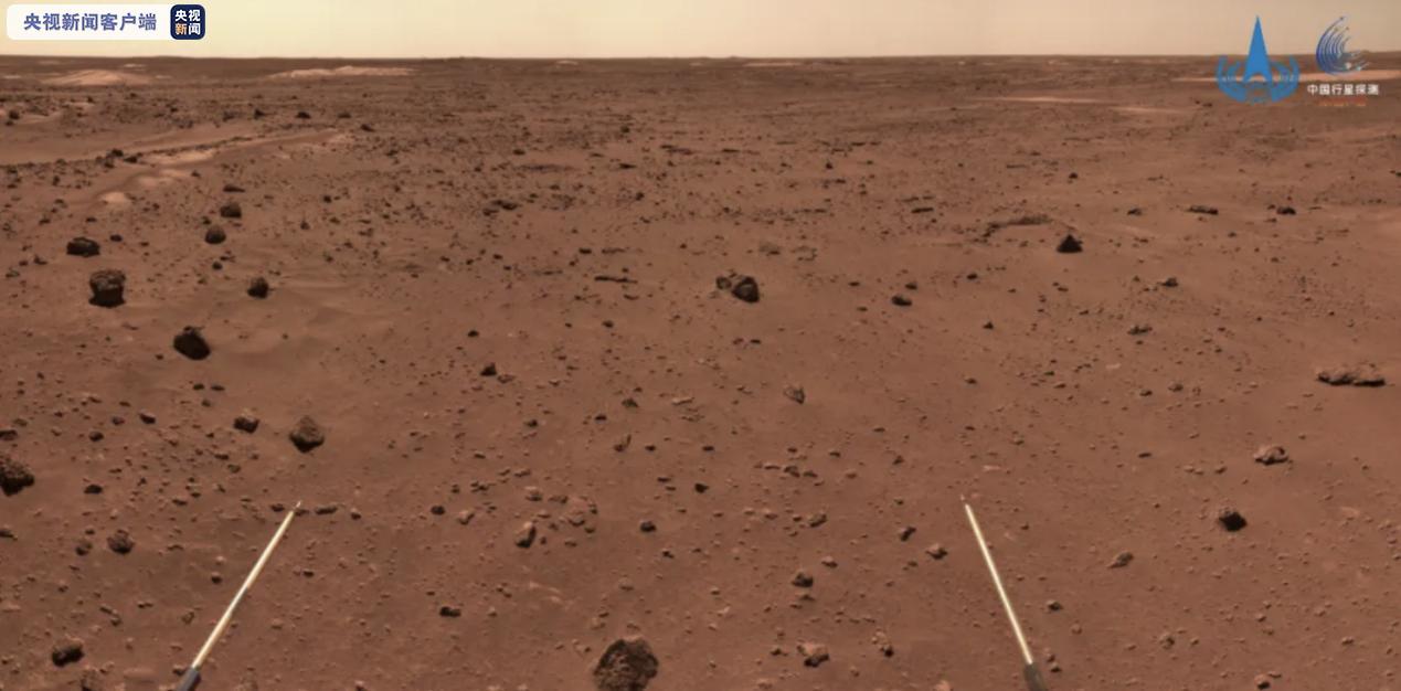 “祝融号”火星车开始穿越复杂地形地带