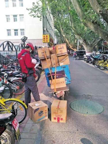 双11快递“抢人”大战再启 公司开出各种诱人条件