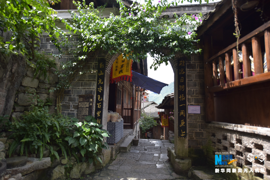 【城市远洋】乌江边的千年古镇:绿水青山里的“世外桃源”