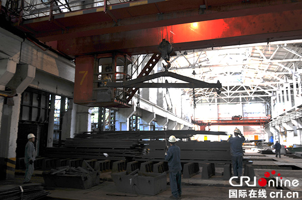 图片默认标题_fororder_长钢四分厂扁钢生产现场（摄影-汪建军）