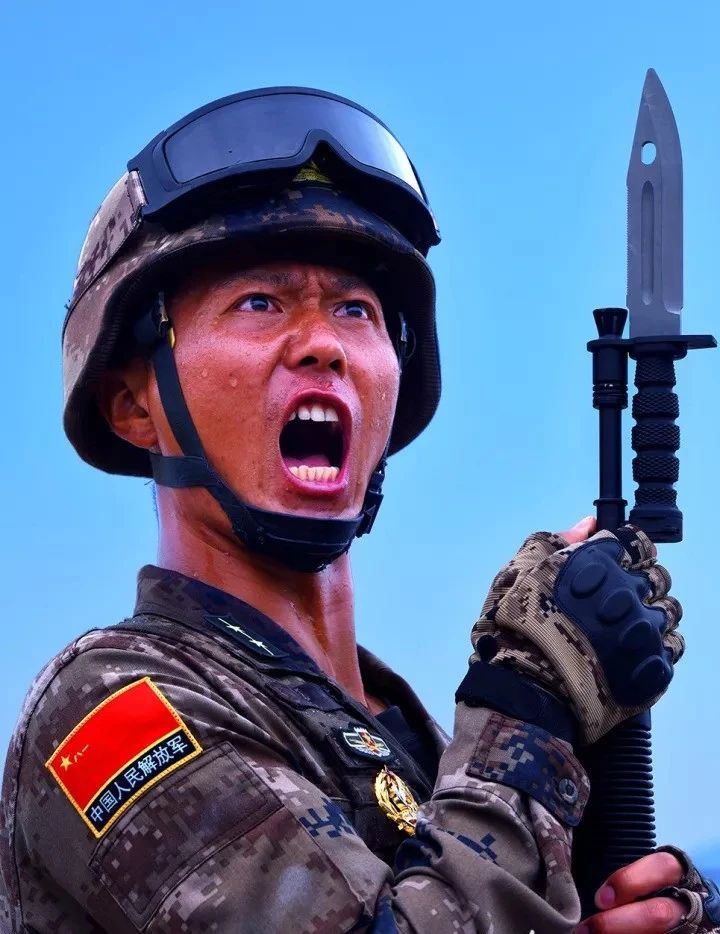 Çinli askerler işte böyledir!_fororder_resim15