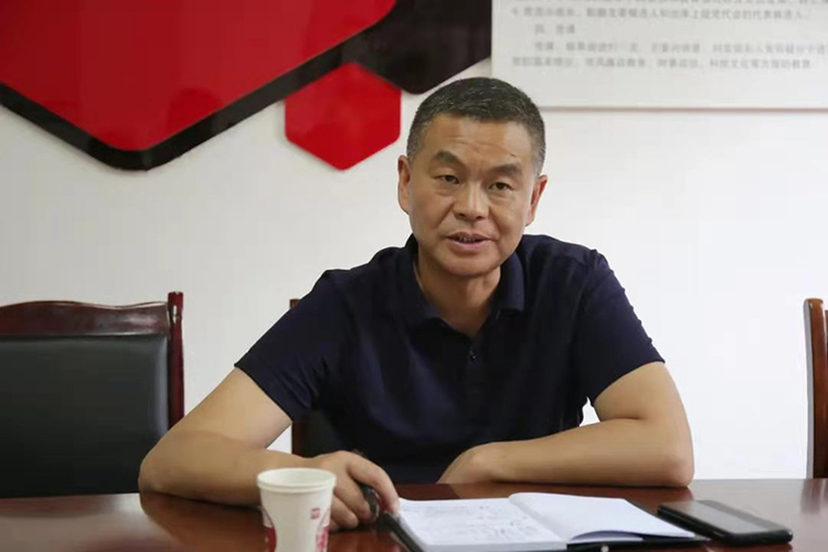 雅安市雨城区委书记高福强前往碧峰峡镇调研指导乡村振兴 督导换届工作_fororder_督导现场-供图-雨城区委宣传部-(2)