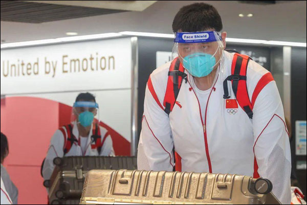 คณะผู้แทนนักกีฬาจีนเดินทางถึงกรุงโตเกียว_fororder_20210720zgnp2