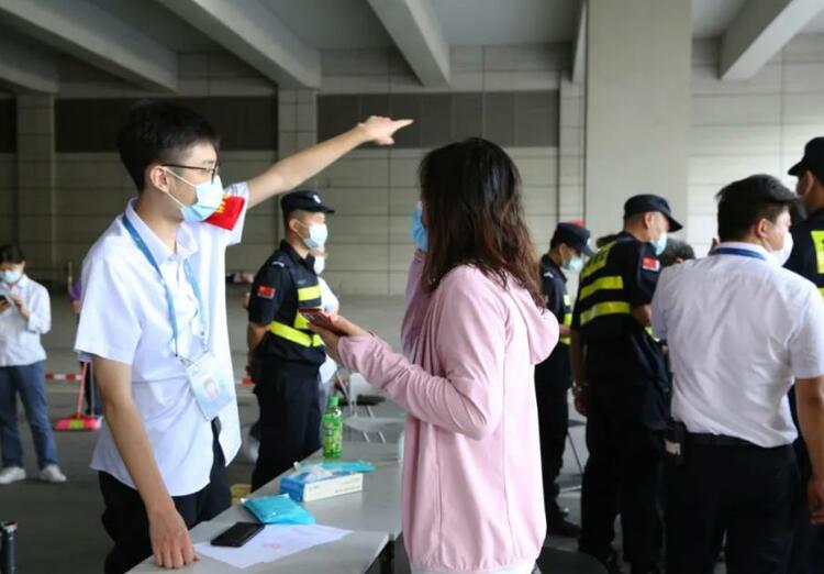 南京国际博览中心：科学妥善应对突发疫情 落细落实防控措施