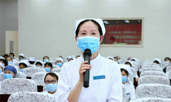 商丘市第一人民医院举办全国劳模事迹宣讲会_fororder_图片2