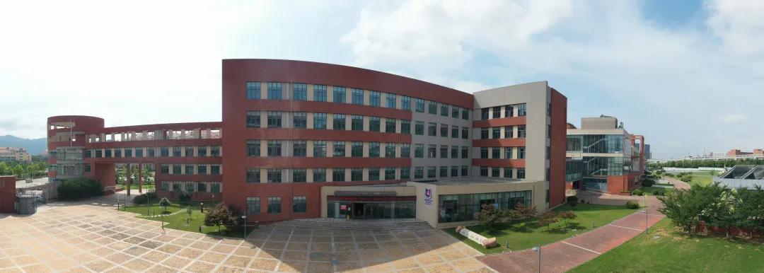 【教育频道+国际教育+校长来了】柏文军:提升格局 推动国际教育必须放眼学生的未来 【教育频道+国际教育+校长来了】柏文军:提升格局 推动国际教育必须放眼学生的未来