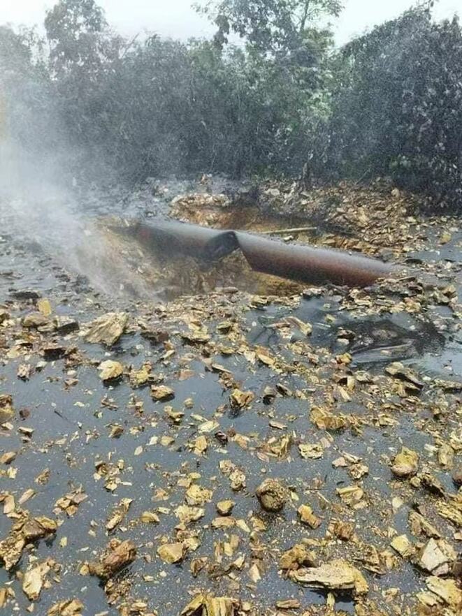 ျမန္မာ-ထိုင္း သဘာဝဓာတ္ေငြ႔ပိုက္လိုင္းကို ျမန္မာအရပ္ဘက္ လက္နက္ကိုင္မ်ား  မီးရႈိ႕ဖ်က္ဆီး_fororder_0729-5